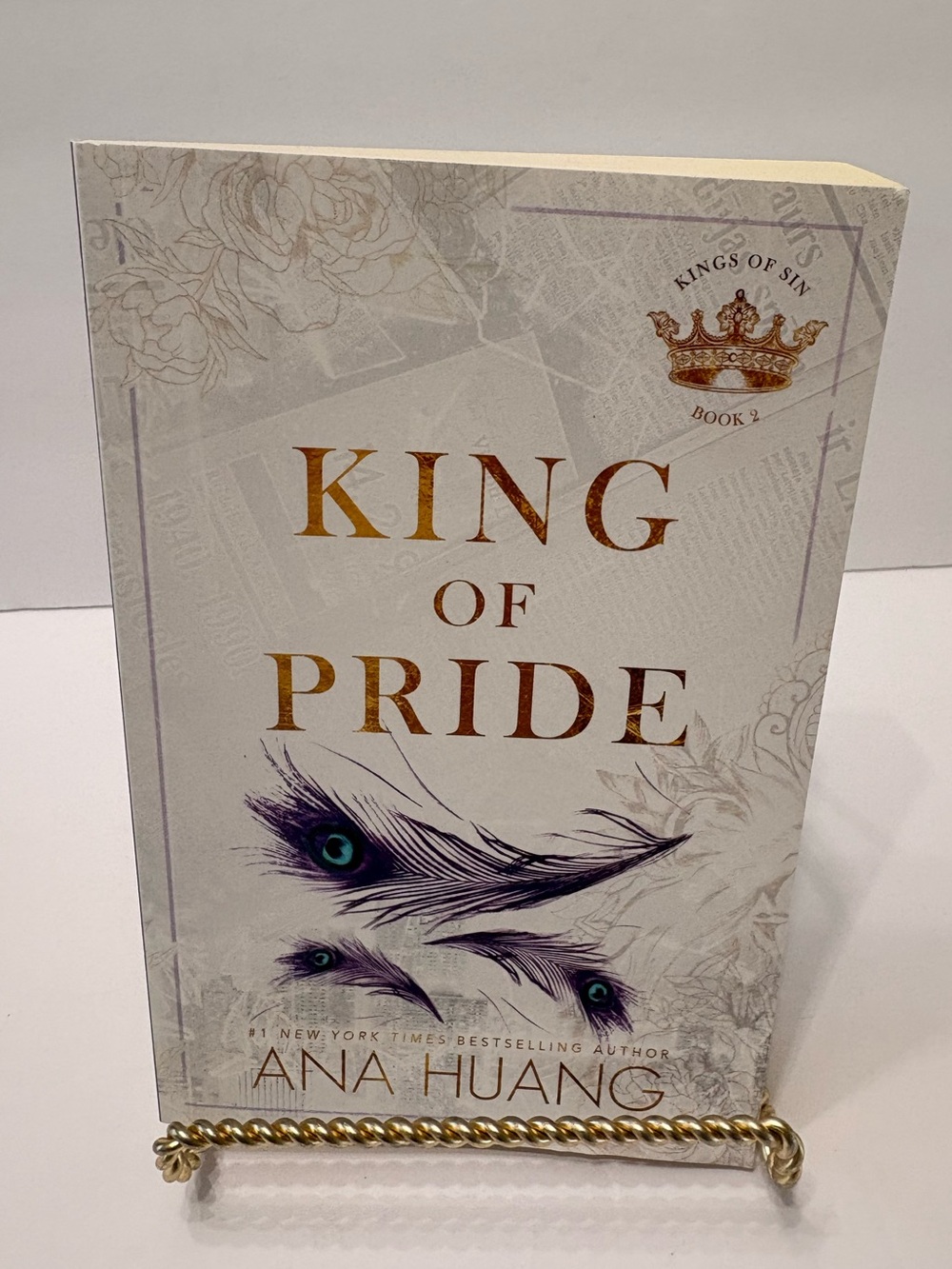 📚 King of Pride by Ana Huang – Paperback Romance Novel